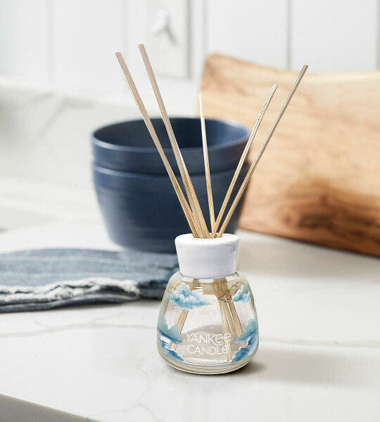 Yankee Candle Signature Reed Diffuser | Ocean Air | 100ml