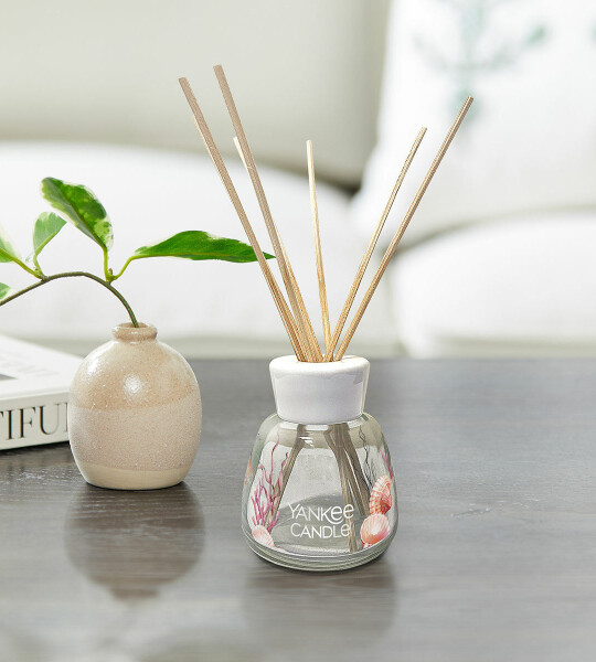 Yankee Candle Signature Scented Reed Diffuser | Pink Sands 100ml